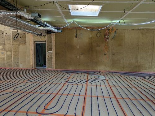 Intérieur en travaux de l'accueil de la future médiathèque de Trignac