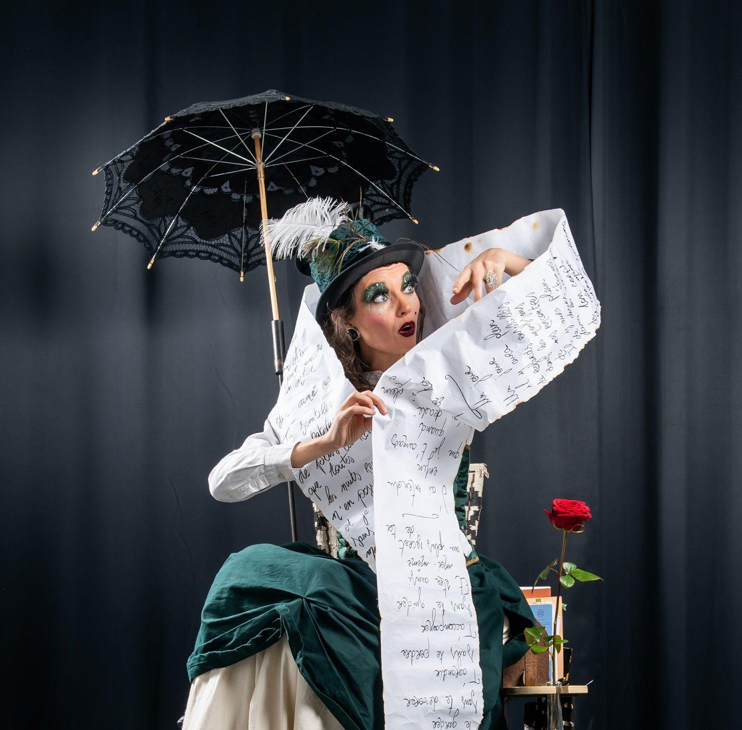 photo de la comédienne de la compagie "la famille Pénichilline"