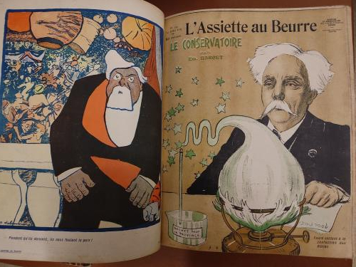 Double page de la revue l'Assiette au beurre avec une caricature d'homme sur chaque page